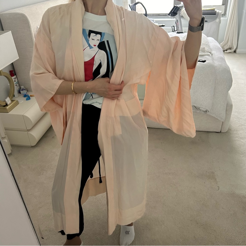 VINTAGE Solid Peach Kimono Bat Wing Sleeve Robe o/s - Picture 6 of 10